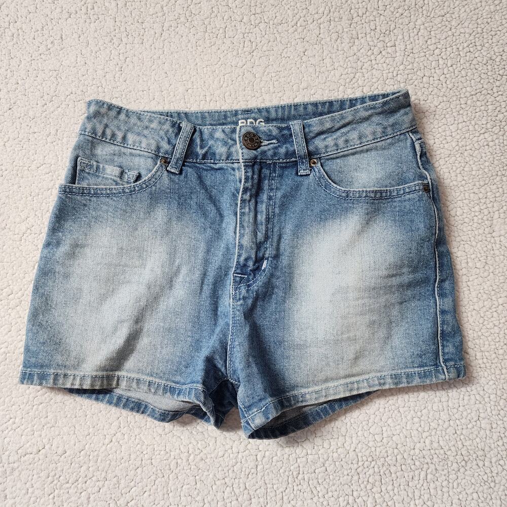 BDG High Rise Erin Denim Jean Shorts Womens 25W Light Wash Blue Stretch Pockets